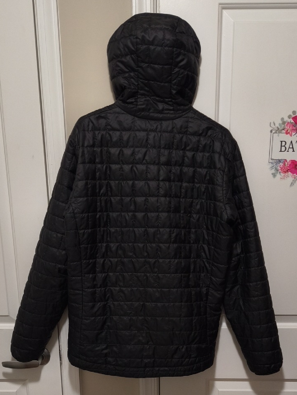 Patagonia Nano Puff Hoody (L) - Picture 4 of 10